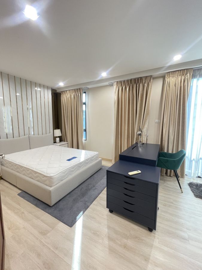 ขายอาคารพาณิชย์ / สำนักงาน - โฮมออฟฟิศหรู พร้อมผู้เช่า รายได้ 110,000 บาท/เดือน