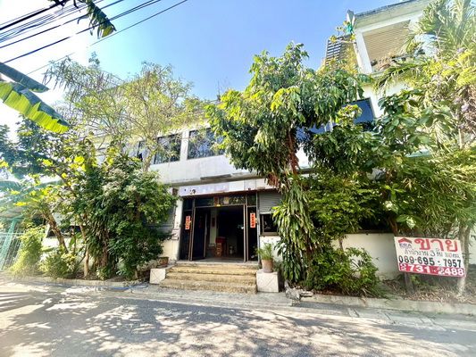 ขายอาคารพาณิชย์ / สำนักงาน - ขายอาคารสำนักงาน- บ้านเดี่ยว 3 ชั้น ถ.ประชาอุทิศ 74 ติดถนน 2 ด้าน 100 ตร.วา จาก ถนนใหญ่เพียง 170 เมตร