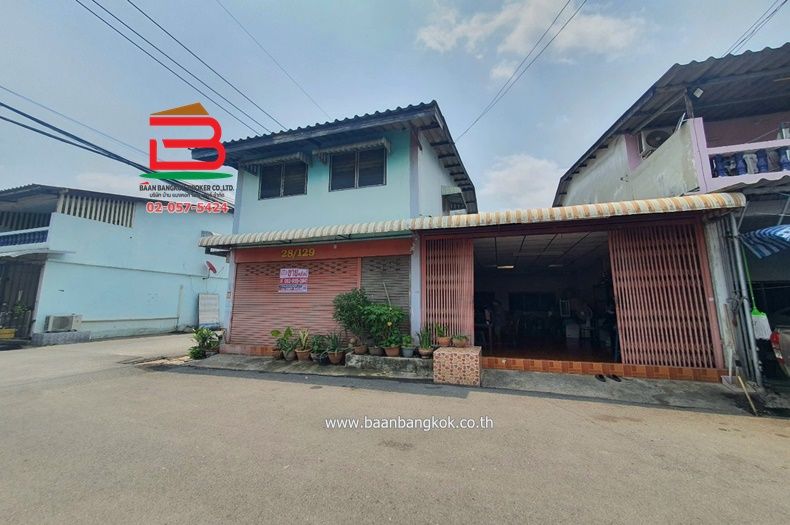 ขายทาวน์เฮาส์ - ทาวน์เฮาส์ 2 โครงการ บูรพาวิลล่า12 หลังมุม เนื้อที่ 40 ตรว. ถนนสรงประภา เขตดอนเมือง จ.กรุงเทพมหานคร