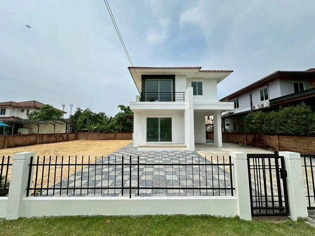 ขายบ้าน - ขายบ้านเดี่ยว 2 ชั้น หมู่บ้าน ฮาบิเทีย ปัญญาอินทรา 1 Habitia Panyaintra ถนนปัญญาอินทรา