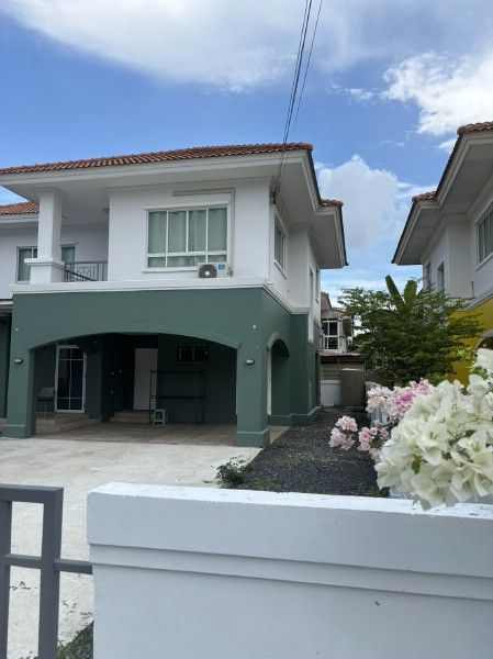 ให้เช่าบ้าน - ให้เช่าบ้านเดี่ยว2ชั้นอยู่ติดถนนสุวินทวงศ์ หมู่บ้านภัสสร13 บริเวณซอยสุวินทวงศ์ 86 กรุงเทพฯ ตกแต่งใหม่อย่างหรูใหม่ทั้งหลัง