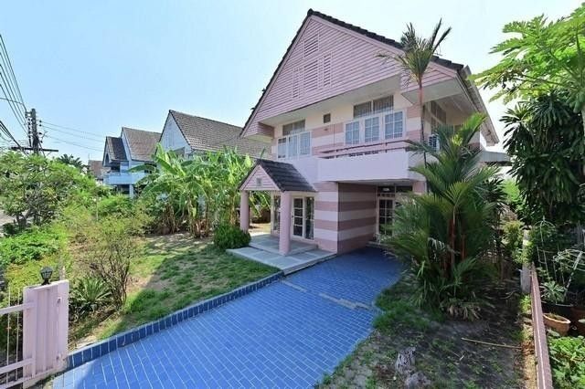 ให้เช่าบ้าน - เช่า บ้านเดี่ยว พร้อมอยู่ หมู่บ้านโฮมเพลส รามคำแหง140 ใกล้ Lake สระว่ายน้ำ และสนามเทนนิส