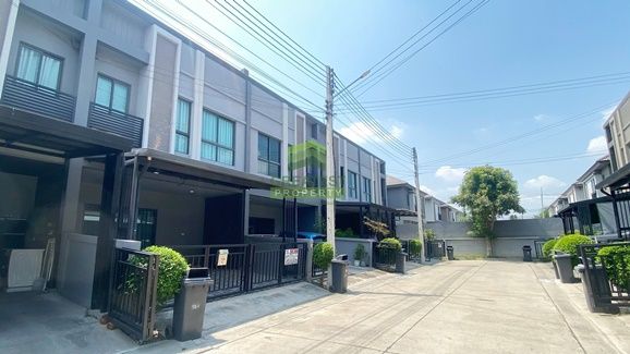 ขายทาวน์เฮาส์ - ขายทาวน์โฮม 2 ชั้น สไตล์โมเดิร์นลอท์ฟ หมู่บ้านเวิร์ฟ ติวานนท์ รังสิต เนื้อที่ 17.80 ตร.ว แต่งครบ สวย ทำเลดี ติดรถไฟฟ้า