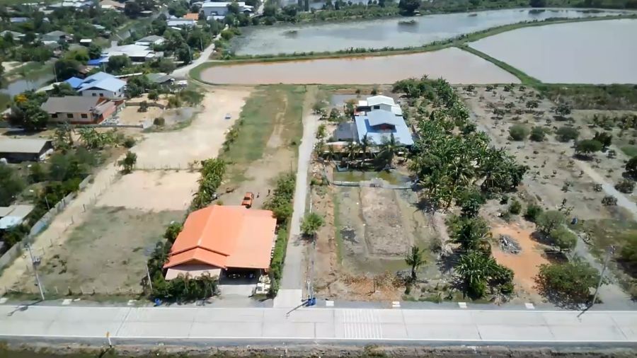 ขายที่ดิน - ขายที่ดินฉะเชิงเทราเจ้าของขายเอง ที่ดินถมแล้วผังสีส้ม 100ตา.วา/แปลง ในทำเลชานเมืองใกล้กรุงเทพฯ