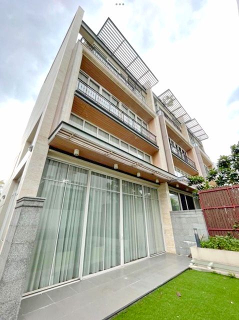 ให้เช่าทาวน์เฮาส์ - พลูวิลล่า ให้เช่า-ขายทาวน์โฮมหรู 5 ชั้น สุขุมวิท45-49 ทองหล่อ BTS พร้อมพงษ์ 1.4 กม.หรูหรา เฟอร์ 52ตร.วา.452ตร.ม. 4นอน