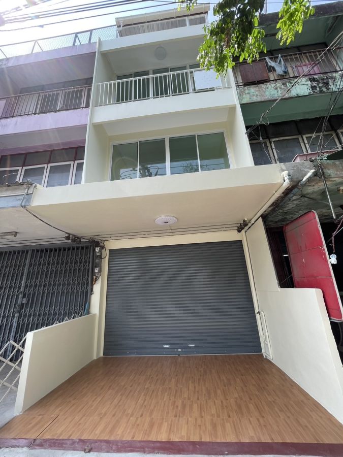 ขายอาคารพาณิชย์ / สำนักงาน - ขายอาคารพาณิชย์ 3 ชั้น ทำเลทอง บนถนน ประชาชื่น เขตบางซื่อ จังหวัดกรุงเทพมหานคร