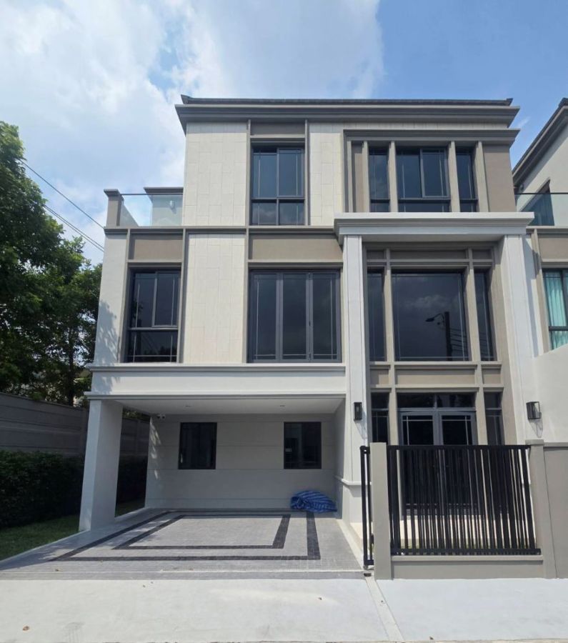 ให้เช่าทาวน์เฮาส์ - ให้เช่าทาวน์โฮมหรู 3 ชั้น บ้านกลางเมือง คลาสเซ่ สุขุมวิท 77 บ้านใหม่มือ 1 ใกล้ BTS อ่อนนุช อ่อนนุช 21