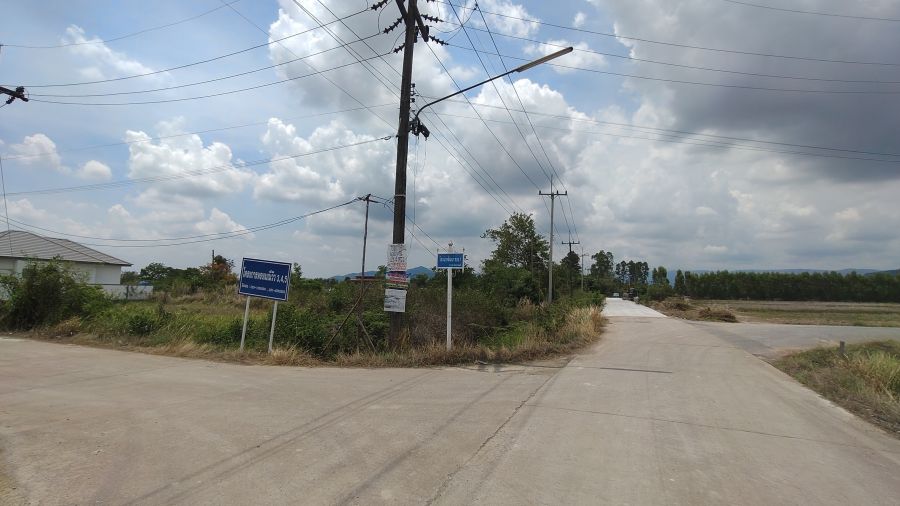 ขายที่ดิน - ขายที่ดินโฉนดเนื้อที่ 214 ตารางวา วิวเขา ติดถนน 2 ด้าน