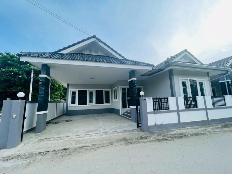 ขายบ้าน - บ้านเดี่ยวแปลงมุม ใกล้เทศบาลสันผักหวาน พร้อมอยู่ ใกล้วงแหวนรอบ 3