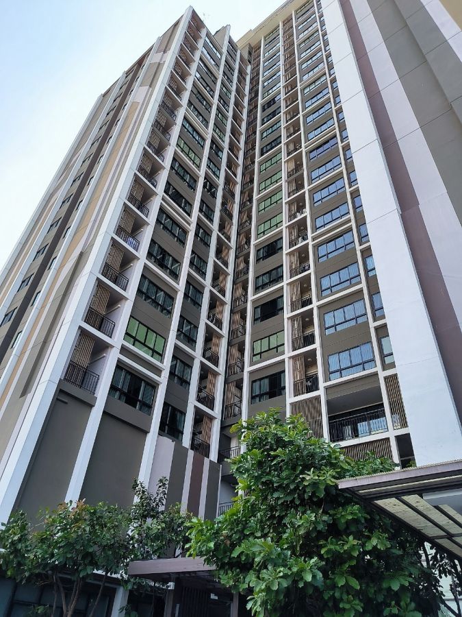 ขายคอนโด - ขายพร้อมผู้เช่าพลัส คอนโด ศรีราชา ชั้น 9 วิวทะเล เฟอร์ครบ ทำเลดี เดินทางสะดวก