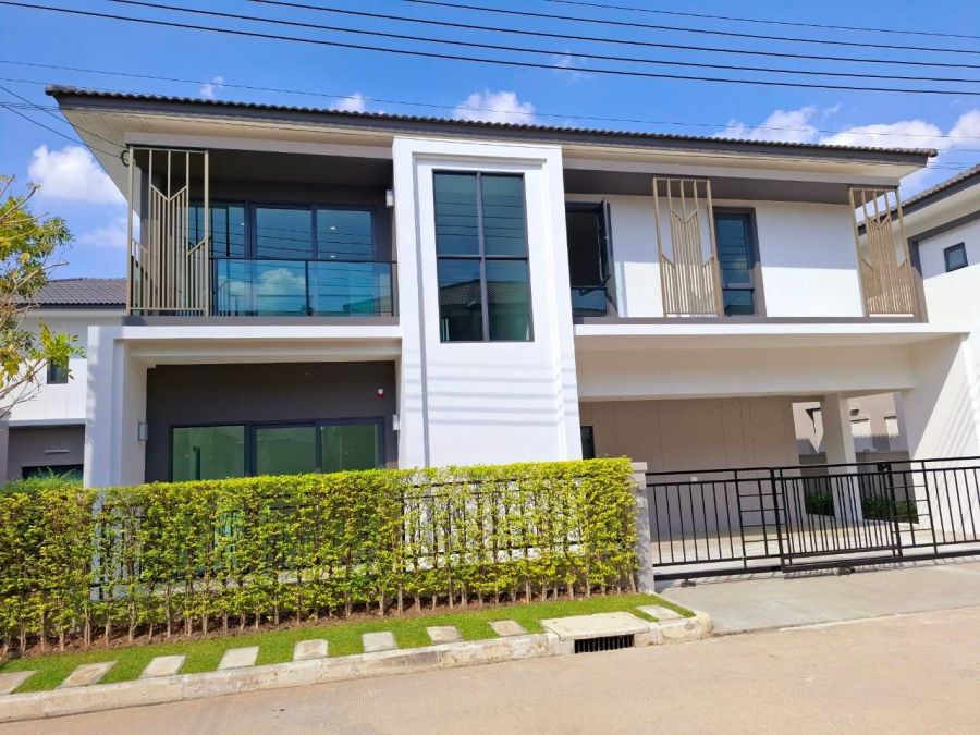 ขายบ้าน - ขายบ้านเดี่ยว 2 ชั้น โครงการพีเว่ รามอินทรา - วงแหวน ถ.คู่ขนานกาญจนาภิเษก เขตบางเขน กทม. ราคา 14,500,000 บาท