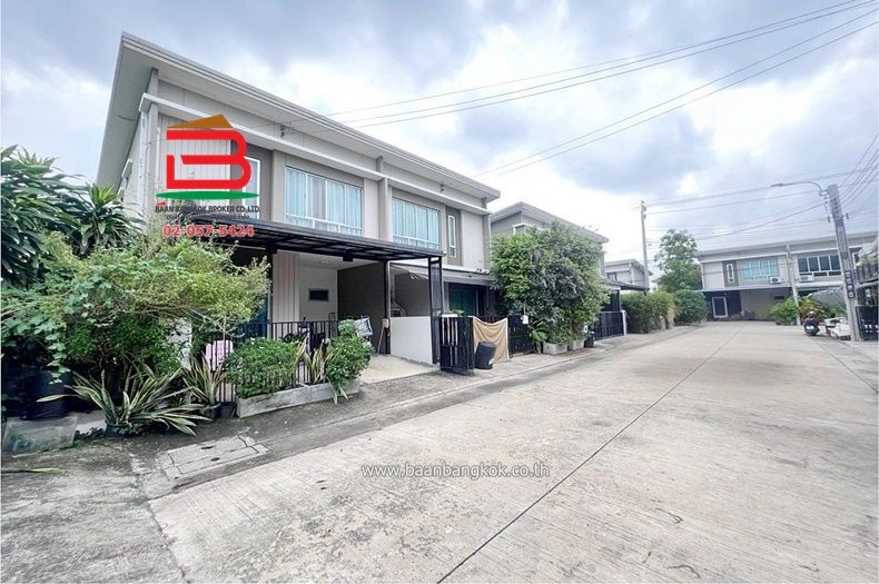 ขายทาวน์เฮาส์ - ทาวน์โฮม โครงการ พฤกษาวิลล์ รามอินทรา-พระยาสุเรนทร์ เนื้อที่ 23.2 ตรว. ซอยสุเหร่าคลองหนึ่ง 13 ถนนพระยาสุเรนทร์ แขวงบางชัน เขตคลองสามวา จ