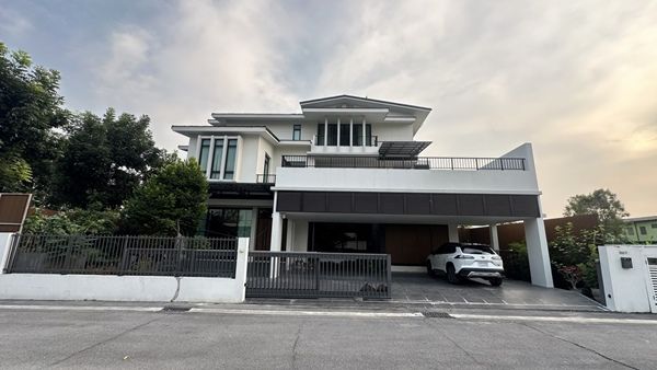 ขายบ้าน - ขายบ้าน 3 ชั้น หมู่บ้าน Raya Residence Bangkok รามคำแหง 118 แยก 33 พื้นที่ 124.6 ตร.ว.