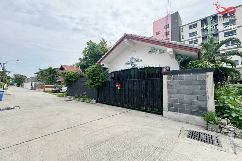 ขายบ้าน - ขายบ้านเดี่ยว 2 ชั้น 60 ตารางวา ซอยสุขุมวิท 76 ถนนสุขุมวิท