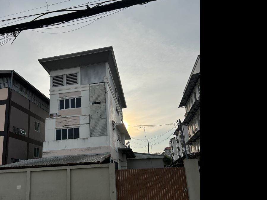 ขายอาคารพาณิชย์ / สำนักงาน - ขายโฮมออฟฟิศ ซอยศรีด่าน 22 พัฒนาชุมชน 1 ขนาด100 ตรว. บางพลี สมุทรปราการ