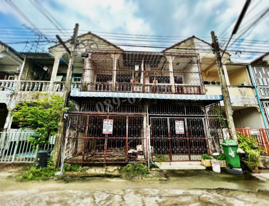 ขายทาวน์เฮาส์ - ขายทาวน์เฮ้าส์ 2 ชั้น ม.พิพรพงษ์ 2 ใกล้สนามบินดอนเมือง รวม 2 ห้องคู่ 34 ตรว. ติดถนนใหญ่ วิภาวดี-รังสิต 84 (ขาเข้า) ใกล้จุดขึ้น-ลงทางด่วน ราคาถูก