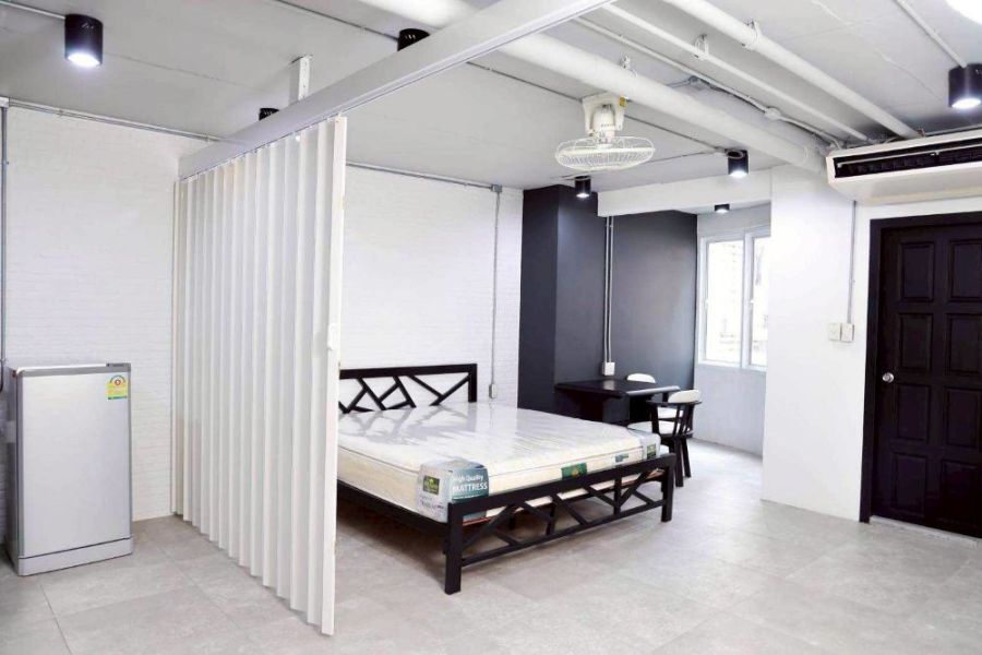 ขายคอนโด - ขายคอนโด ชั้น 5 15 สูท ( 15 Suites Condo ) ย่านสุขุมวิท 15 1 ห้องนอน 1 ห้องน้ำ ติดMRT เพชรบุรี