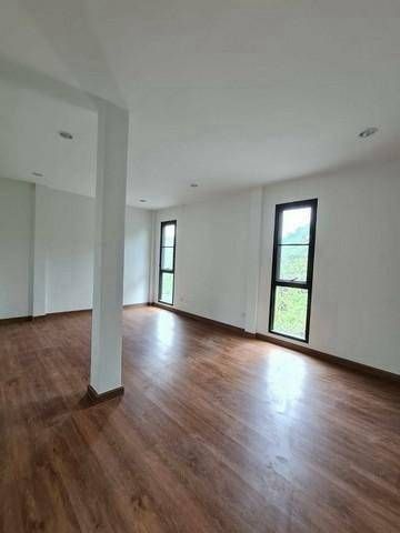 ให้เช่าบ้าน - ให้เช่าบ้านเดี่ยวซอยโชคชัย 4 ที่จอดรถ 7 คัน 70 ตรว. เหมาะทำโฮมออฟฟิศ