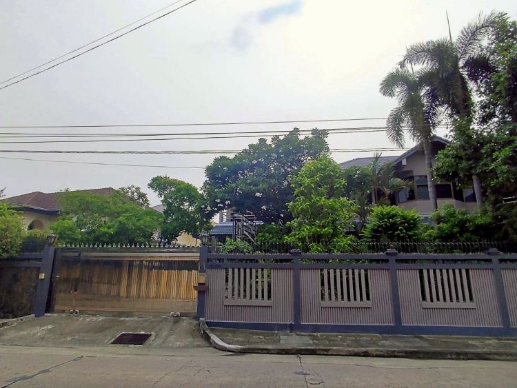 ขายบ้าน - Luxury House สัมมากร ราม112 พื้นที่เยอะ ฟังก์ชันครบ ใกล้รถไฟฟ้า