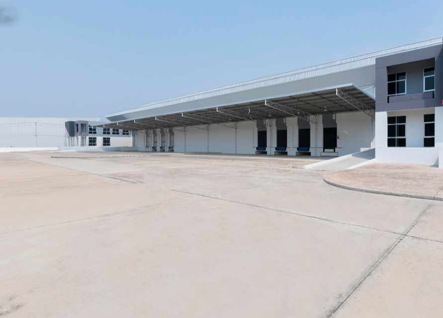 ให้เช่าโรงงาน / โกดัง - ให้เช่าโกดัง คลังสินค้า 3,988 sq.m. #ฟรีโซน (Free Zone) ย่านศรีราชา บริเวณตำบลสุรศักดิ์ อำเภอศรีราชา ชลบุรี ห่างจากท่าเรือแหลมฉบัง