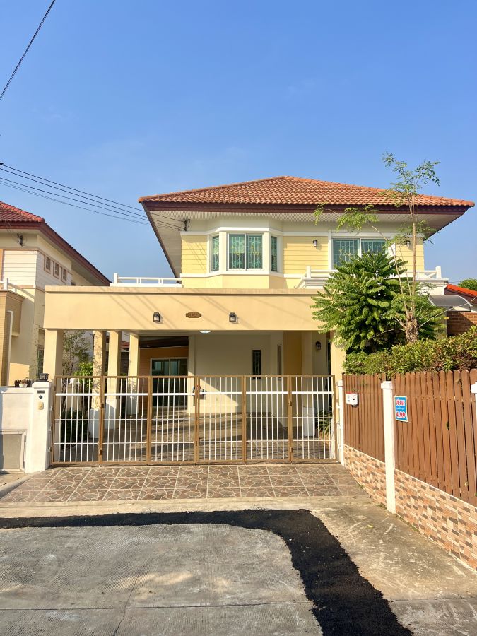 ขายบ้าน - บ้านเดี่ยวมือสองชวนชื่น 81 หลังริมไม่มีสายไฟผ่านหน้าบ้าน ทำเลดี เดินทางสะดวก