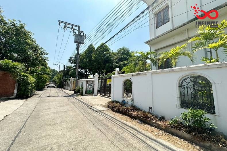 ขายบ้าน - ขายบ้านเดี่ยว 2 ชั้น ซอยสุขุมวิท93 ซอยพึ่งมี 13 ถนนสุขุมวิท ใกล้ BTS บางจาก