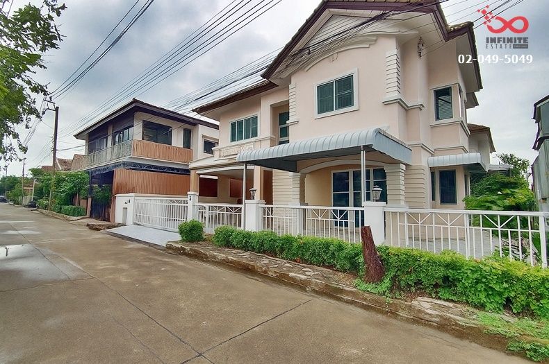 ขายบ้าน - ขายบ้านเดี่ยว 2 ชั้น 61.6 ตารางวา ลลิล กรีนวิลล์ The Executive ซอยกาญจนาภิเษก 38 ถนนกาญจนาภิเษก ฟังก์ชันใหญ่ พร้อมอยู่