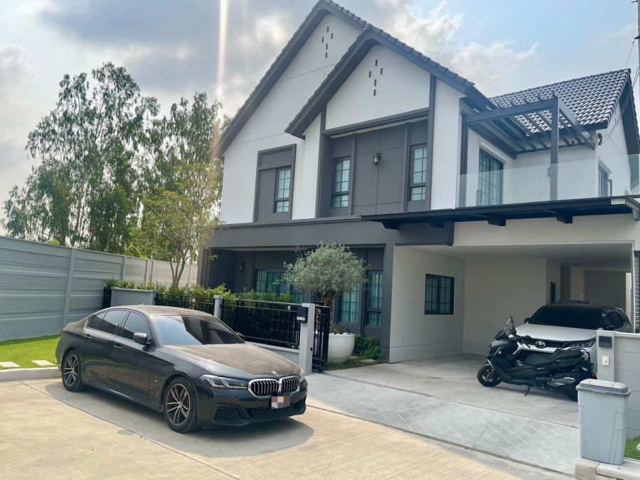 ให้เช่าบ้าน - ให้เช่า Centro บางนา เฟส2 แปลงมุมส่วนตัว พื้นที่กว้าง