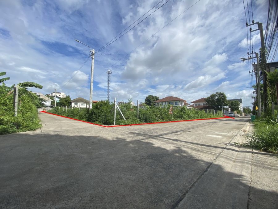 ขายที่ดิน - ขายที่ดินลาดพร้าว 126 ใกล้รถไฟฟ้าสายสีเหลือง แปลงสวย 337 ตรว. เหมาะสร้างบ้าน น่าลงทุน