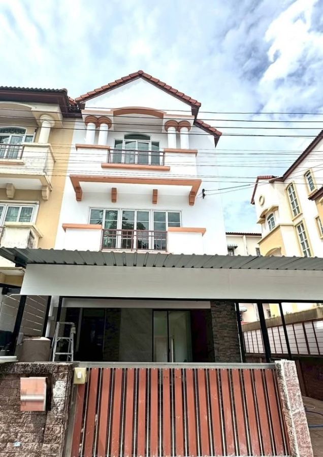ให้เช่าทาวน์เฮาส์ - ให้เช่าโฮมออฟฟิศโมเดิร์น 3ชั้นครึ่ง หมู่บ้านสรานนท์ ปากเกร็ด ถนนติวานนท์