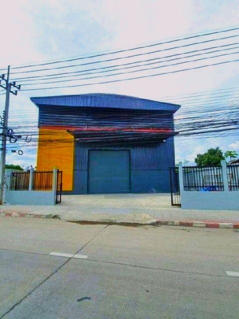 ให้เช่าโรงงาน / โกดัง - เพลินนารีมอลล์ 1.3กม. MRT วัชรพล 2.2กม.ให้เช่าโกดัง 2 ชั้น พร้อมออฟฟิศ 272ตร.วา.1302ตร.ม.ม.นอร์ทกรุงเทพ 4.1 กม. 3นอน 3 น้ำ