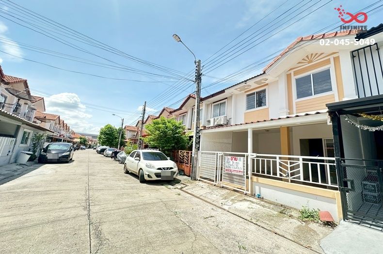 ขายทาวน์เฮาส์ - ขายทาวน์เฮาส์พร้อมอยู่ ใกล้รถไฟฟ้า ในงบไม่ถึง 2 ล้าน 2 ชั้น 16 ตารางวา พฤกษา 39 บางใหญ่ - กาญจนาฯ นนทบุรี