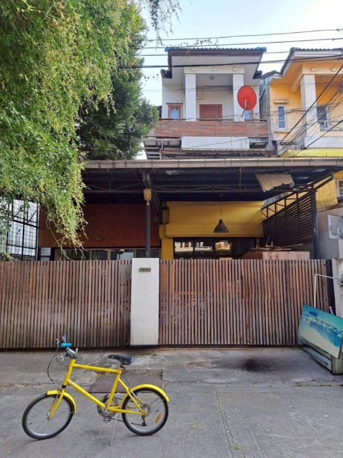 ขายทาวน์เฮาส์ - ขายทาวน์เฮ้าส์ 3 ชั้น หมู่บ้านมวลชนธานี บางแวก พุทธมณฑลสาย 2 หลังมุม ขนาด 41.4 ตร.วา ใกล้รถไฟฟ้า MRT หลักสอง