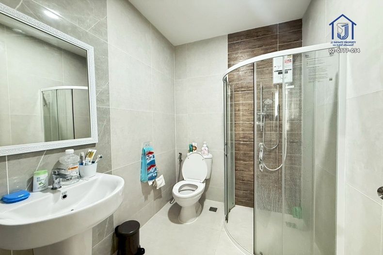 ขายทาวน์เฮาส์ - ขายทาวน์โฮม 2 ชั้น หมู่บ้านโกลเด้น ทาวน์ เกษตร-นวมินทร์ ซอยนวมินทร์ 42 แยก 25 หลังมุม