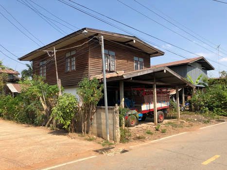 ขายบ้าน - ขายถูก ที่ดิน 57 ตร.ว. พร้อมบ้านไม้ หลังโรงเรียนบ้าานนาหนองทุ่ม แก้งคร้อ ชัยภูมิ