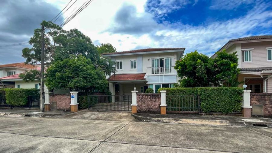 ให้เช่าบ้าน - บ้านในฝันในโครงการคุณภาพ: ความสุขที่รอคุณอยู่!