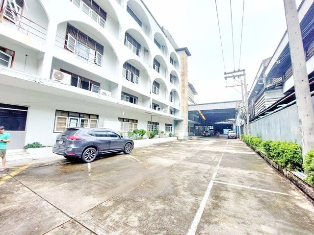 ให้เช่าโรงงาน / โกดัง - BRTเจริญราษฎร์ 1.5 กม. 5ปีมีครั้ง เทอร์มินอล 21 พระราม 3 1.4 กม. ให้เช่าโกดังขนาดใหญ่ พร้อมออฟฟิศ 3 ชั้น 6,002ตร.ม.1502ตร.วา