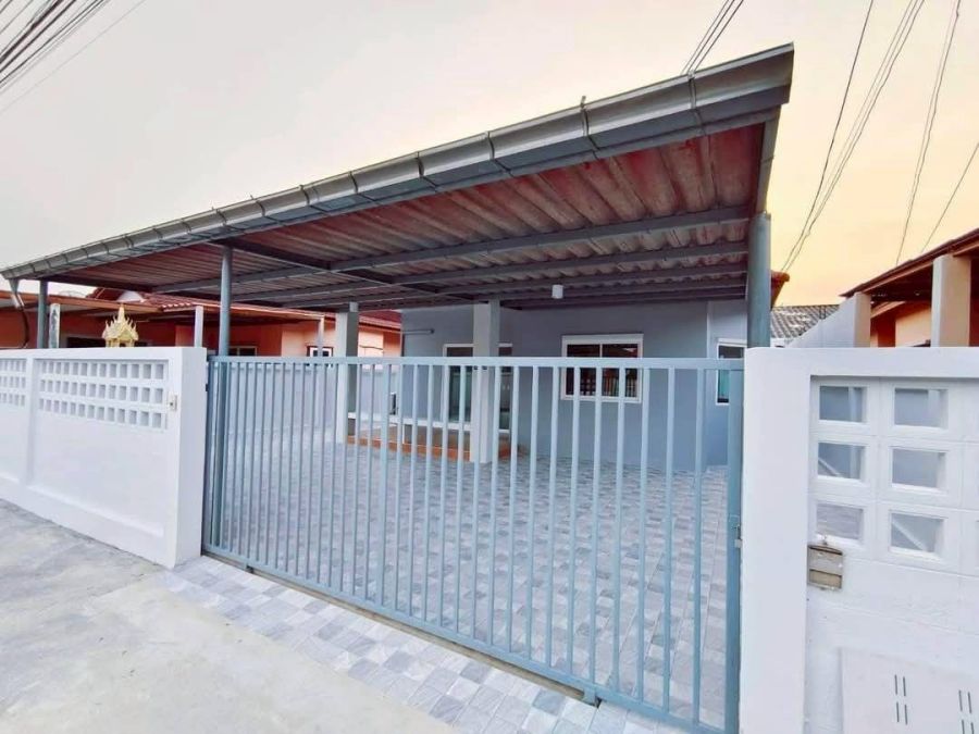 ขายบ้าน - บ้านเดี่ยว 48 ตรว. หมู่บ้านอัจฉรา ท่าไข่ ฉะเชิงเทรา รีโนเวทใหม่