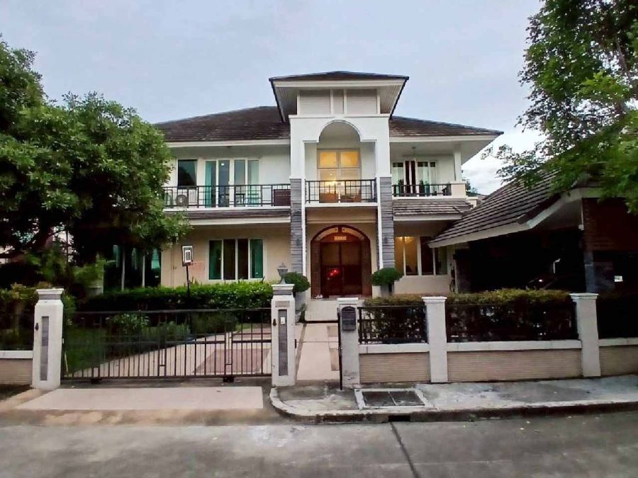 ขายบ้าน - ขายบ้านเดี่ยวสุดหรู 137.5 ตรว. หมู่บ้านงามเจริญ 8 ท่าข้าม พระราม 2 ใกล้เซ็นทรัล พระราม 2 และทางด่วนวงแหวน บนทำเลทอง