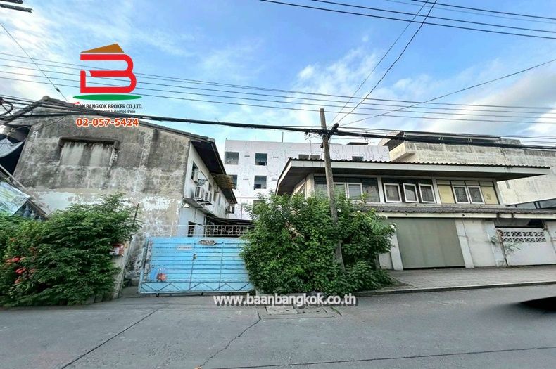 ขายที่ดิน - ที่ดินพร้อมอาคาร ซอยลาดพร้าว 87 แยก 5 เนื้อที่ 100 ตรว. ถนนลาดพร้าว แขวงคลองเจ้าคุณสิงห์ เขตวังทองหลาง กรุงเทพฯ