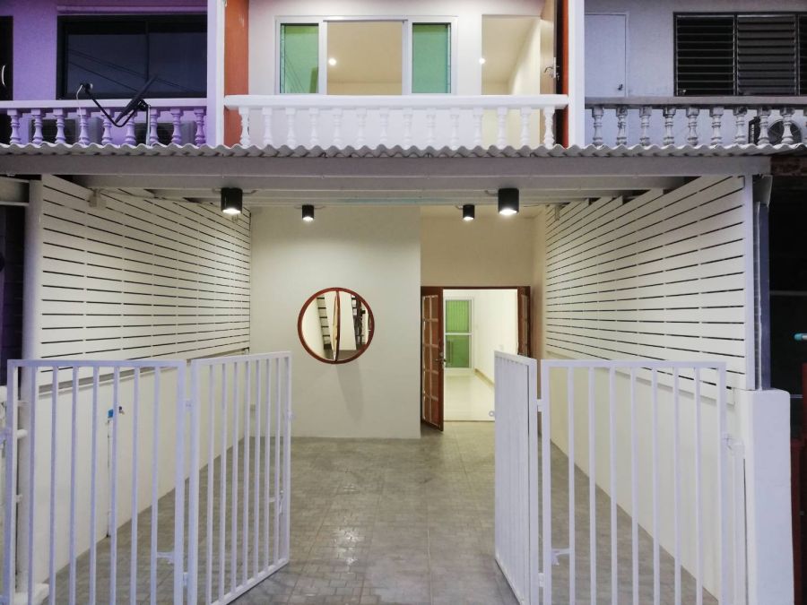 ขายทาวน์เฮาส์ - ขายพร้อมผู้เช่า ทาวน์โฮม หมู่บ้านทรายทองติวานนท์ ซอย 45 ท่าทราย