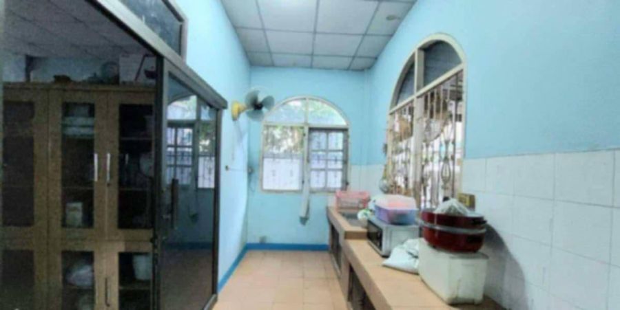 ขายบ้าน - ต่อรองราคาได้ Vายบ้านครับพร้อมที่ดิน ซ.เสรีไทย41 ติดสวนเสรีไทย,สำนักงานสวนสาธารณะ กทม. พื้นที่120ตรว.