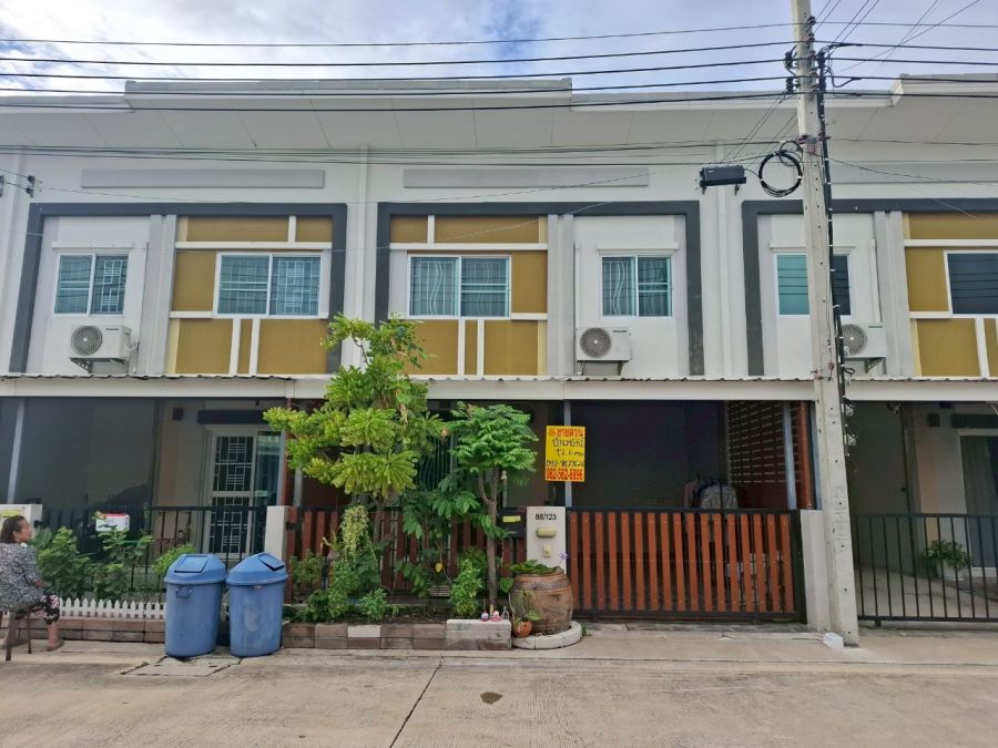 ขายทาวน์เฮาส์ - ขายบ้าน 2 ชั้น หมู่บ้านไลโอ บลิสซ์ กาญจนา-กันตนา บางใหญ่ นนทบุรี