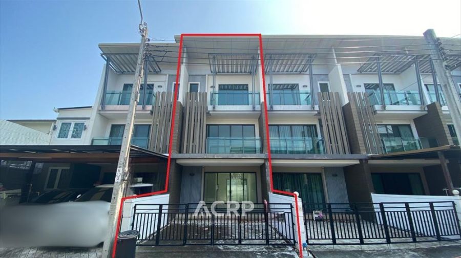 ขายทาวน์เฮาส์ - ขายทาวน์โฮม 3 ชั้น โครงการทาวน์ อเวนิว โคโคส พระราม 2 จากแสนสิริ ใกล้เซ็นทรัลพระราม 2