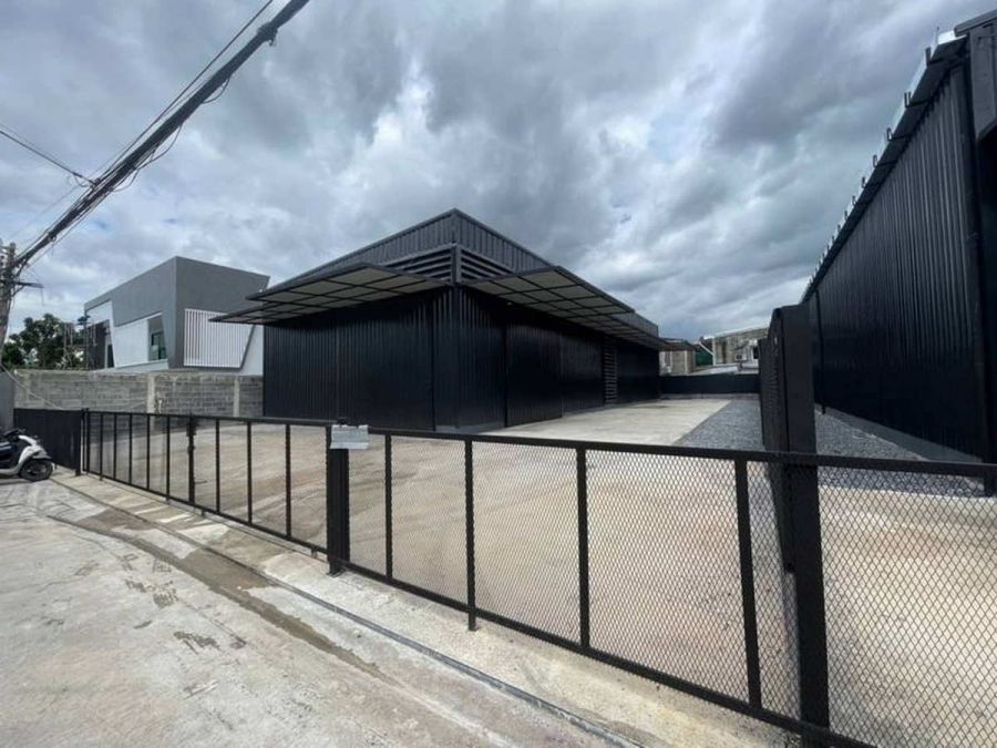 ให้เช่าโรงงาน / โกดัง - ให้เช่าโกดัง โชคชัย 4 ลาดพร้าว กรุงเทพมหานคร BRE20631