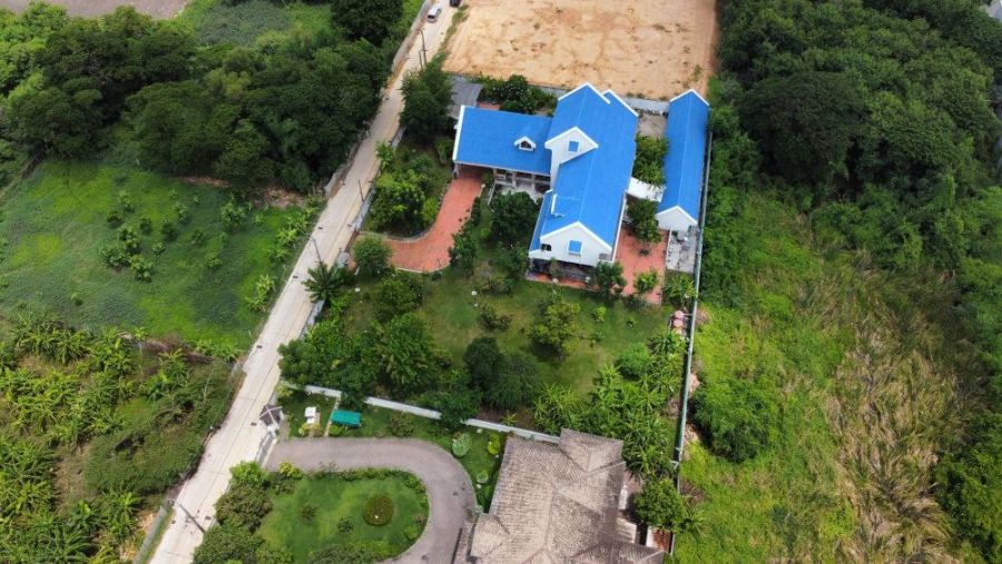 ขายที่ดิน - ขายที่ดินพร้อมสิ่งปลูกสร้าง พื้นที่ 2 ไร่ ซ.กรุงเทพกรีฑา 8 แยก 3 ทำเลดี เดินทางสะดวก ใกล้ถนนมอเตอร์เวย์ 400 ม.