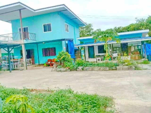 ให้เช่าบ้าน - ตลาดเอสทีเพิ่มสิน 1.2 กม. ตลาดยิ่งเจริญ สะพานใหม่ 3.1กม. ให้เช่าบ้านเดี่ยว 2ชั้น 268ตร.ม.68 ตร.วา. 5นอน 3 BTS แยก คปอ. 1.7กม.