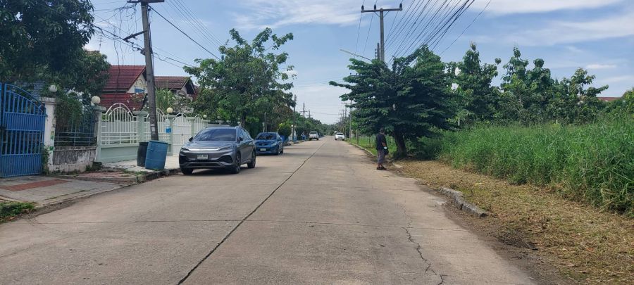 ขายที่ดิน - ขายที่ดิน (ด้านหลังติดคลอง) หมู่บ้านเมืองเอก โครงการ 3 ซอยเอกรัตน์ 11 #ขายต่ำกว่าราคาประเมินราชการ เนื้อที่ 235 ตร.ว