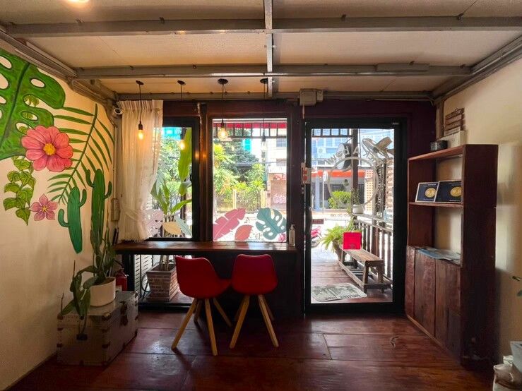 ขายอาคารพาณิชย์ / สำนักงาน - ขายอาคารพาณิชย์พร้อมผู้เช่า ถ.เจริญประเทศ ต.ช้างคลาน เชียงใหม่