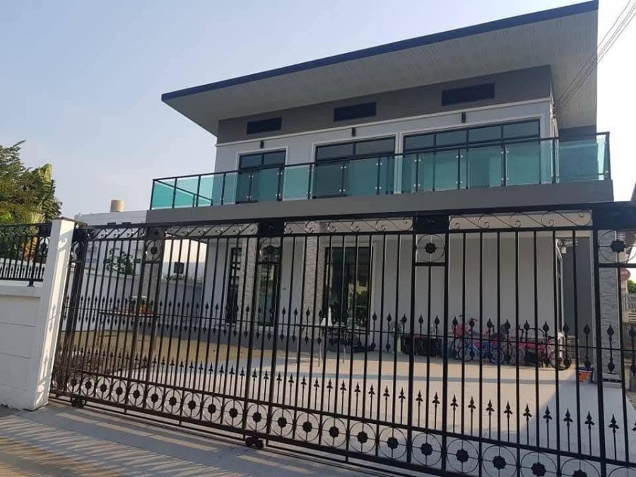 ขายบ้าน - ขายบ้านเดี่ยว 2 ชั้น ทำเลดีใจกลางนวมินทร์ 24 (อุเทน 11)